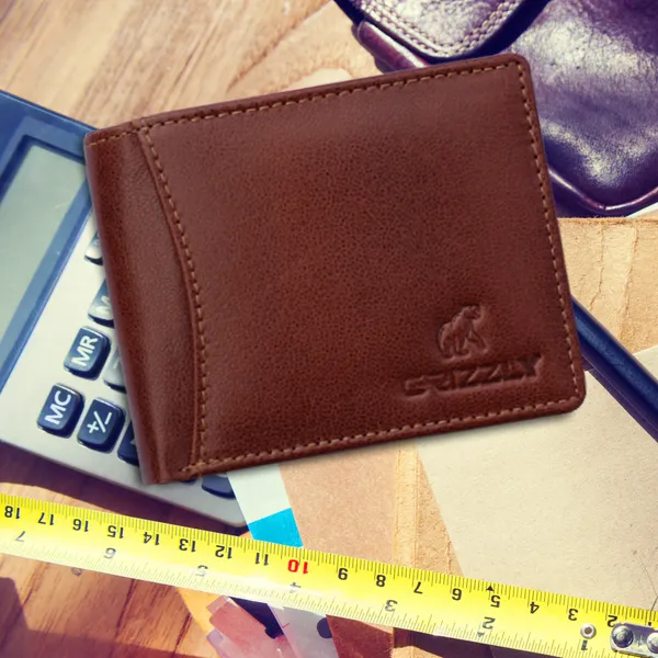Brown_Trendy_Genuine_Leather_Wallet_For_Men
