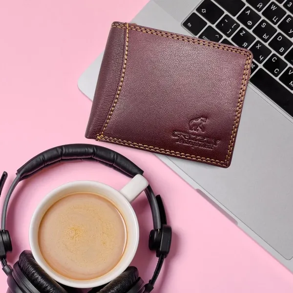 Brown_Trendy_Genuine_Leather_Wallet_For_Men