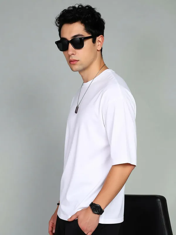 BEING_WANTED_Solid_Men_Round_Neck_White_T-Shirt