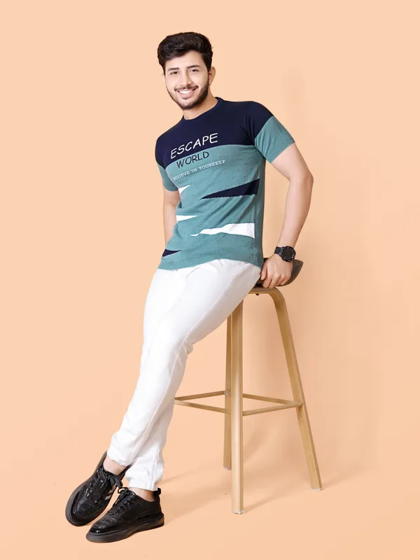 Green_&_Navy_Blue_Colorblock_Regular_T-Shirt_for_Men