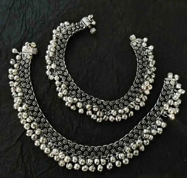 Oxidized_Silver_Floral_brass__Ghungroo_Anklet___Traditional_Payal_for_Women___Girls