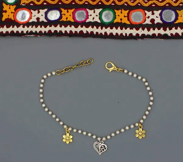 Pearl_Chain_with_oxidised_Charm_Anklets_for_Girls_Metal_Anklet