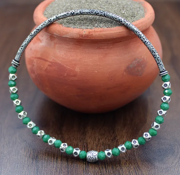 Brass_Anklet_in_stylist_green