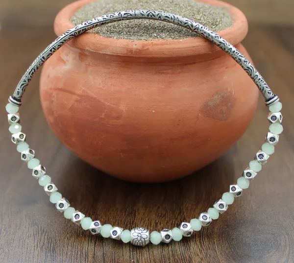 Brass_Anklet_in_white