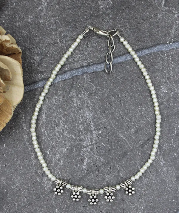 Brass_Anklet_in_pearl