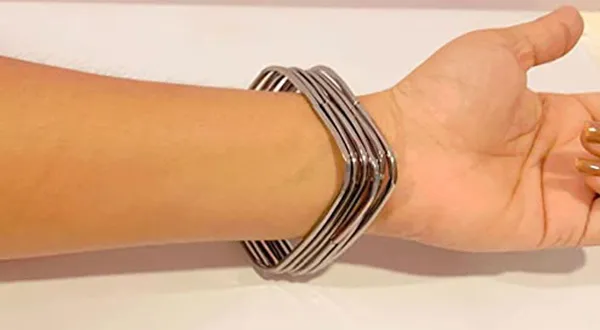 Square_Edge_Metallic_Bangle_-_Set_Bold___Contemporary