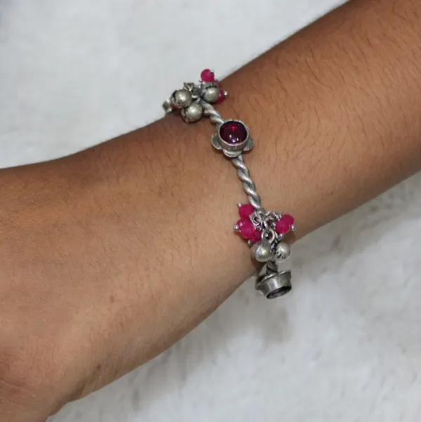Antique___Tribal_Theme_Aesthetic_Oxidised_Slim_Kada