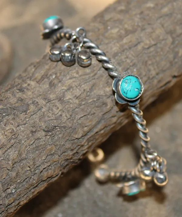 Antique___Tribal_Theme_Aesthetic_Oxidised_Slim_Kada