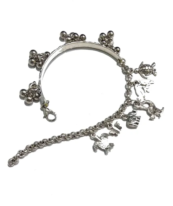 Oxidized_Silver_Bracelet_with_Animal_and_Nature_Charms