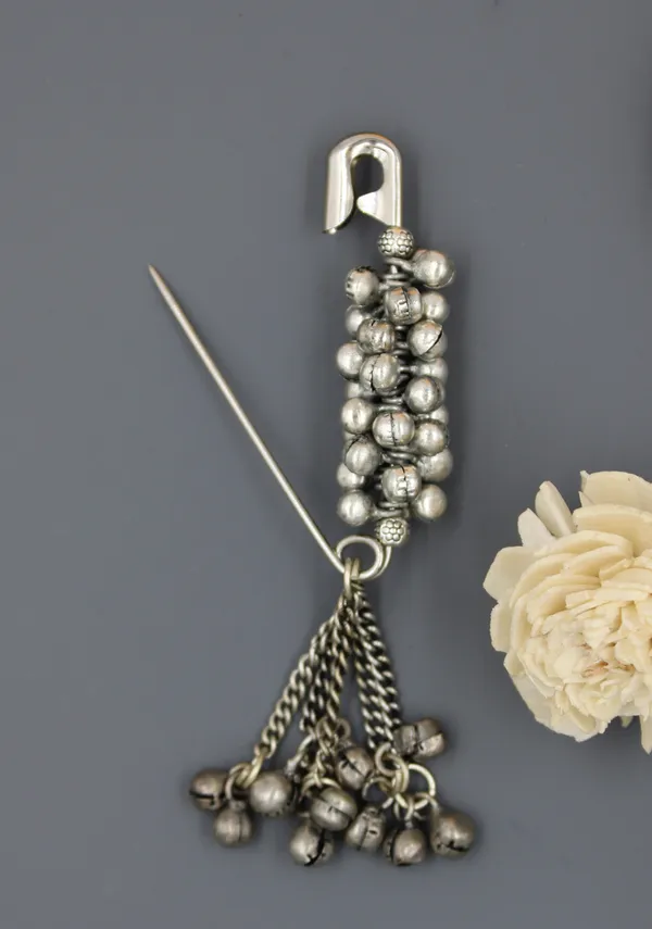 Silver_Plated_Saree_Pin_Oxidised_Safety_pin_Fancy_Women_Dupatta_Hijab_Chunri_Safety_Pin