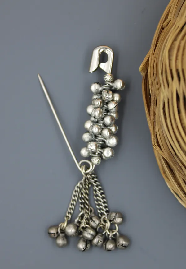 Silver_Plated_Saree_Pin_Oxidised_Safety_pin_Fancy_Women_Dupatta_Hijab_Chunri_Safety_Pin