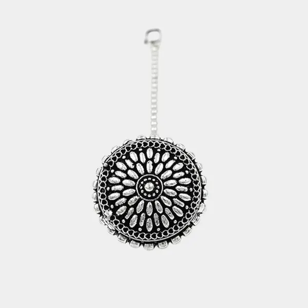 Oxidised_Rajasthani_Borla_Maang_Tikka_for_Women