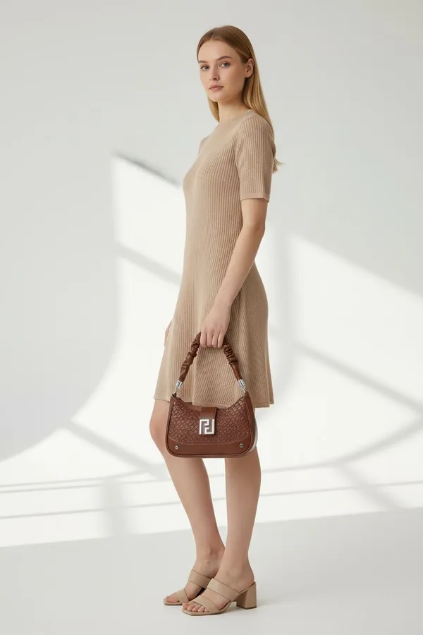 Brown_Elegant_Valentina_Shoulder_Bag_Ith_Sling_Belt