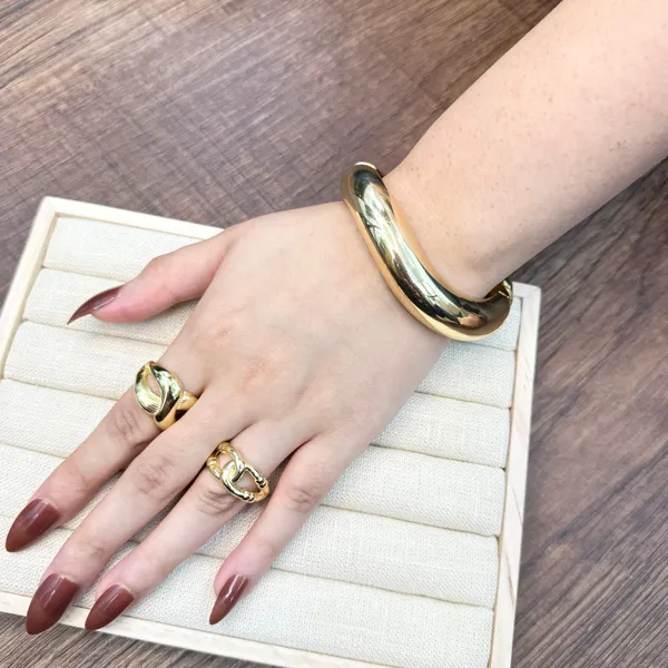 Abstract_Bangle_Bracelet_–_Premium_Gold_Anti-Tarnish_Alloy
