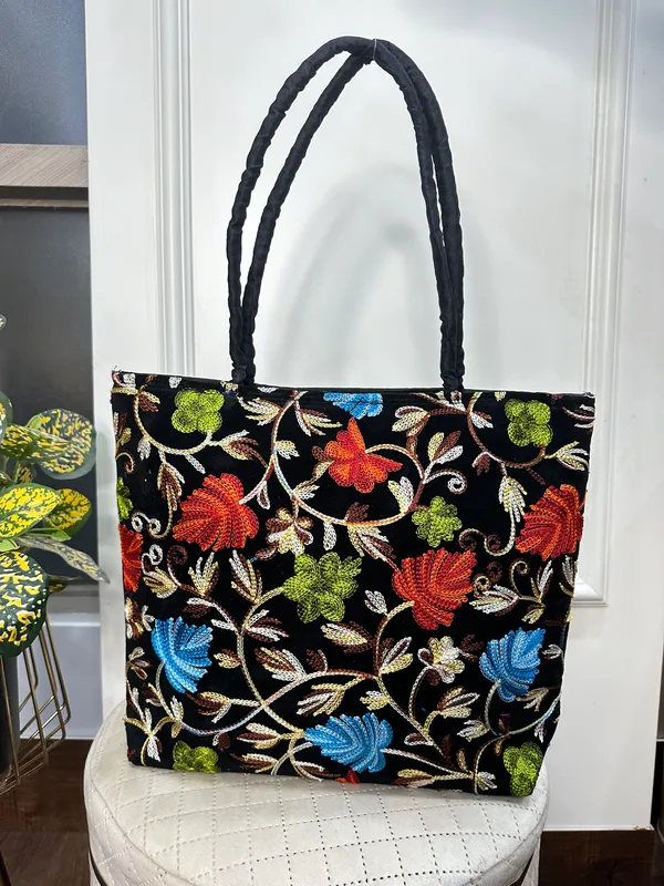 Floral_Jacquard_Tote_Bag__(_15_Inches)
