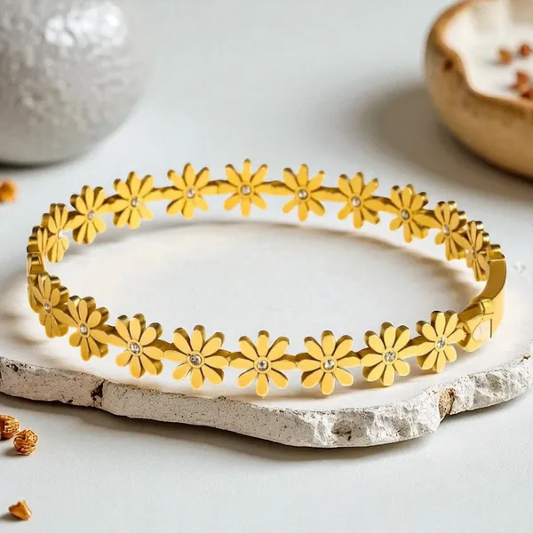 Flower_Carved_Anti_Tarnish_Gold_Plated_Bracelet