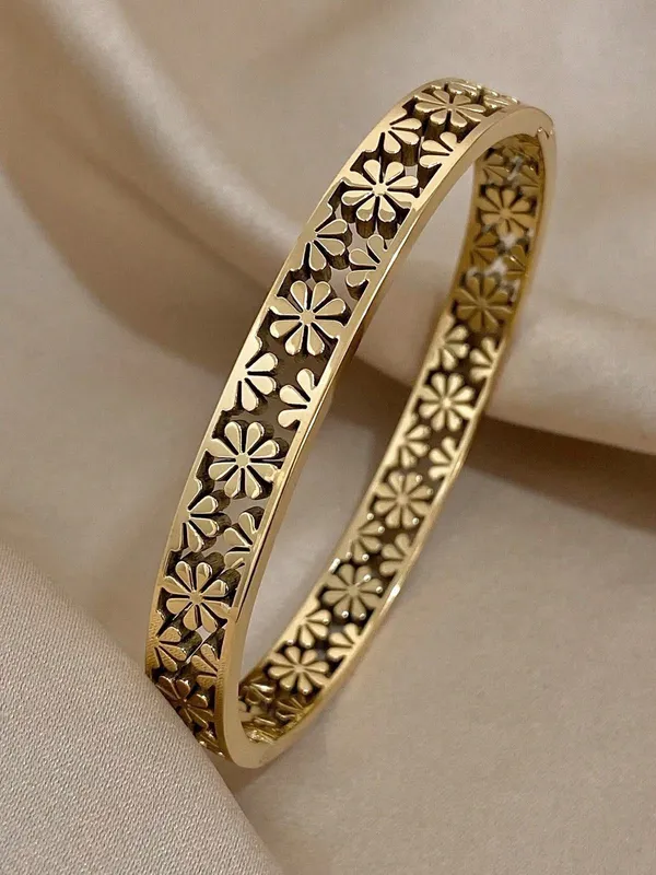 Flower_Engraved_Gold_Plate_Anti_Tarnish_Bracelet