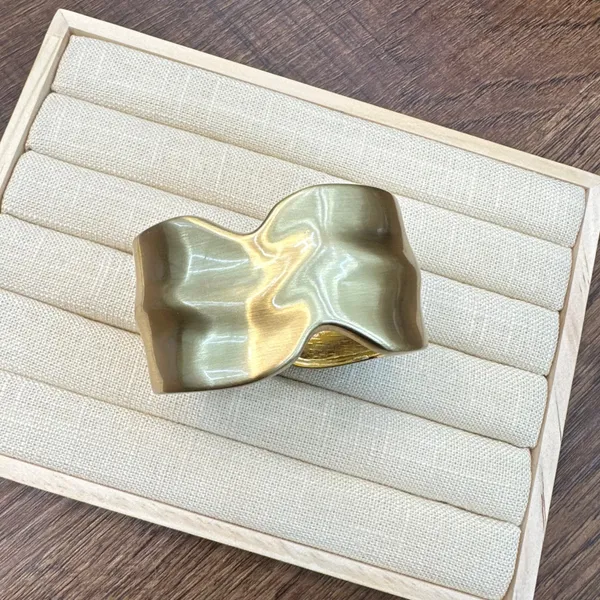 Luxe_Abstract_Cuff_Bracelet_–_Premium_Anti-Tarnish_Metal