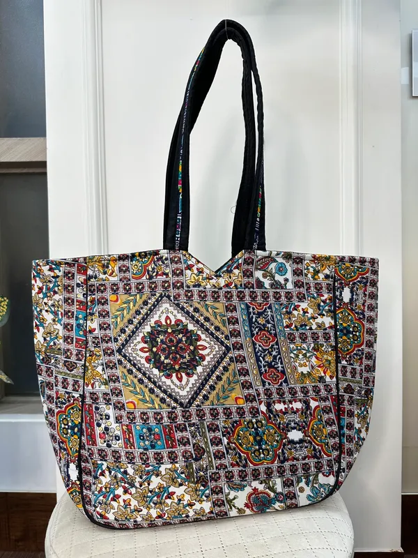 Multicolor_Handcrafted_Tote_Bags