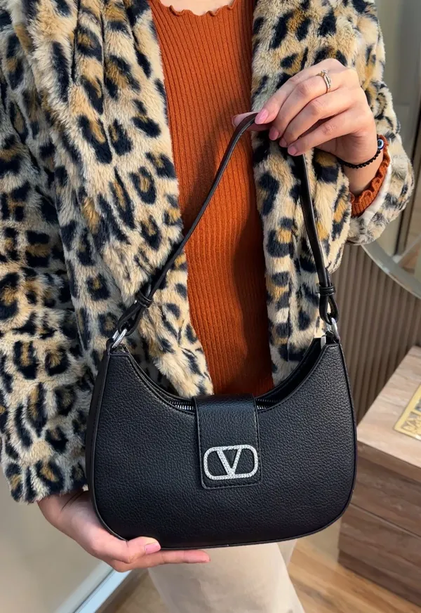 Black_Classic_Venus_Shoulder_Bag_With_Sling_Belt_(korean)