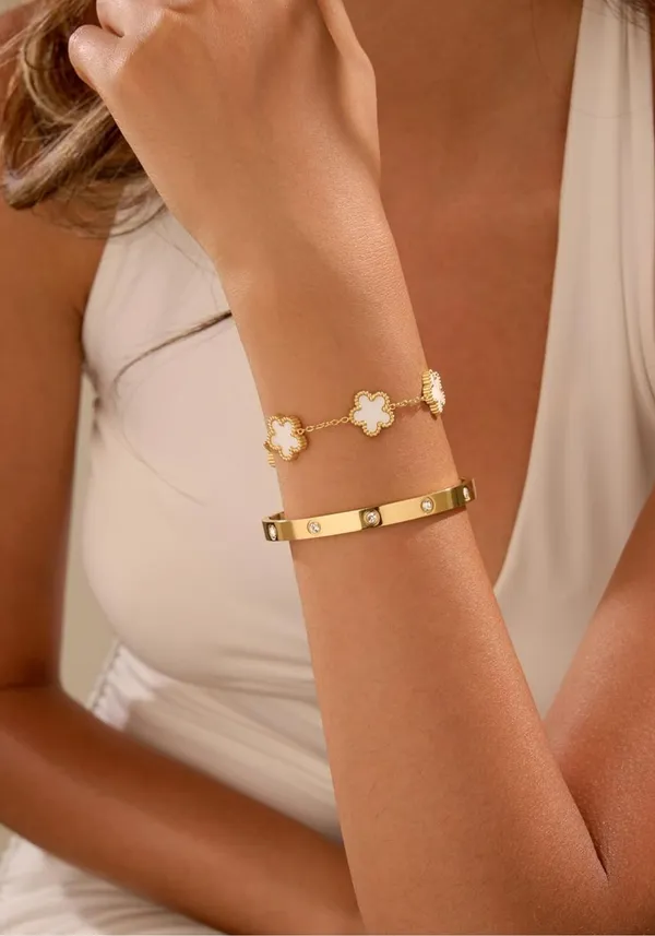 The_Glam_Stack:_Clover_+_Nail_+_Studded_Bracelet_Comb