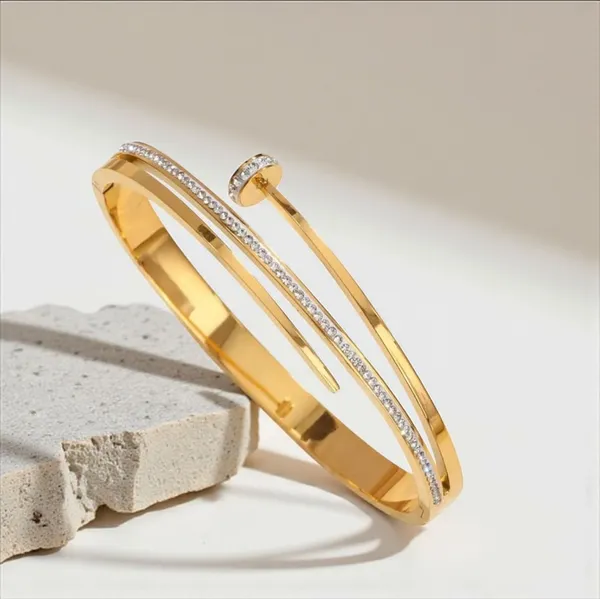 The_Must-Have_Luxe_Bracelet_Trio_🔥