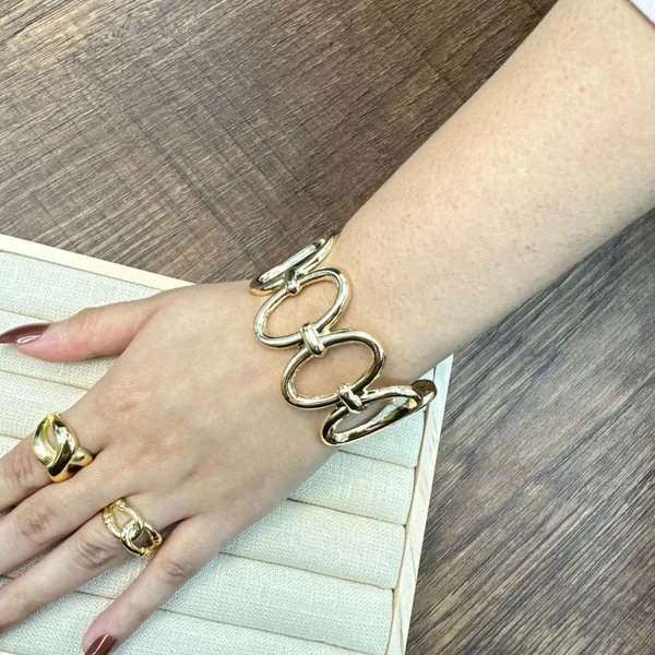 Trending_Geometric_Gold_Metal_Alloy_Cuff_Bracelet_–_Premium_Anti-Tarnish