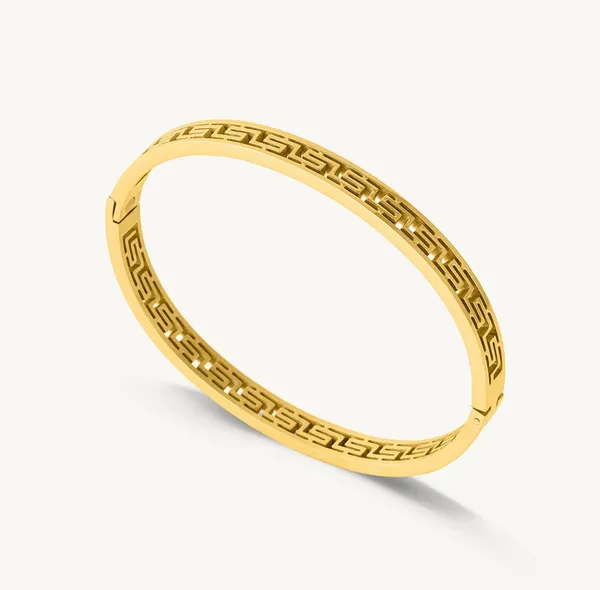 Triple_Charm_Combo_–_Nail,_Cartier_Inspo_&_Maze_Bracelets