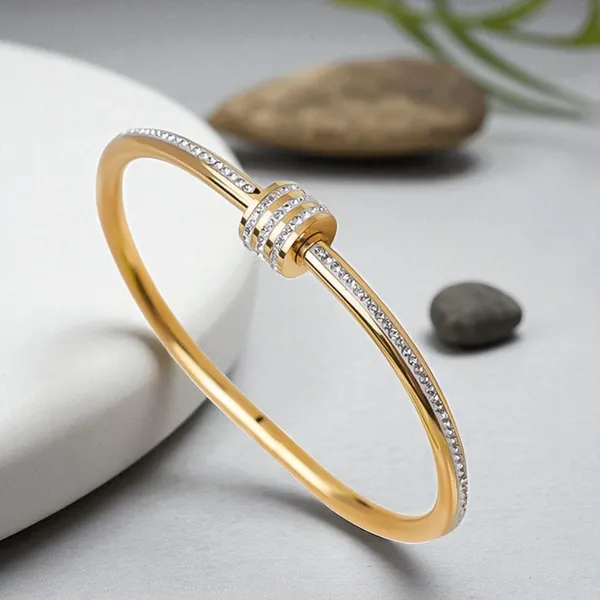 Twist_Charm_Diamond_Stud_Bracelet_–_Premium_Anti-Tarnish