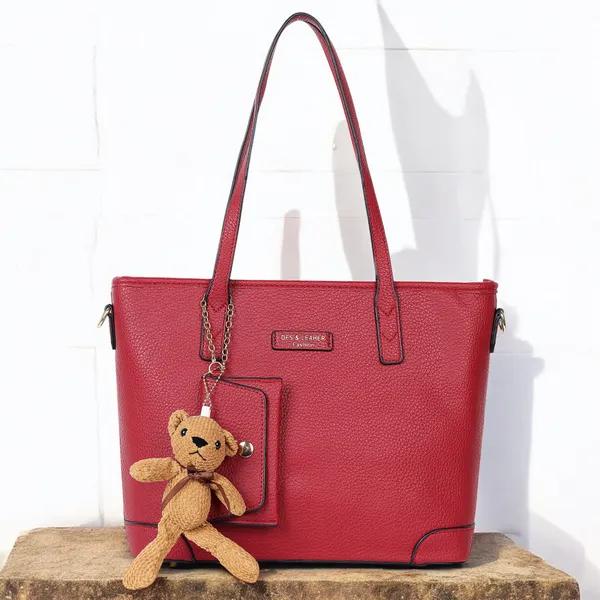 Ivory_Vegan_Leather_Tote_Bag_For_Women