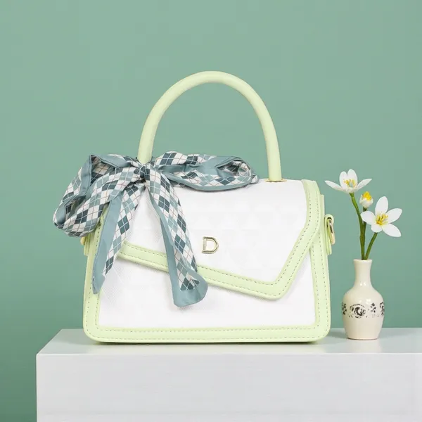 Pastel_Green_Elegant_Daisy_Crossbody_Sling_Bag_(korean)