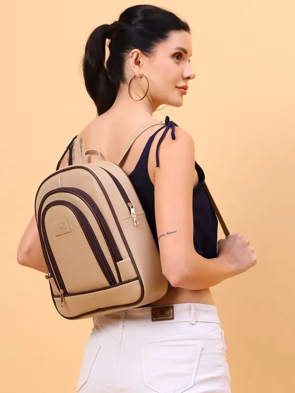 Compact_Women_Backpack_For_Travel_&_Daily_Use