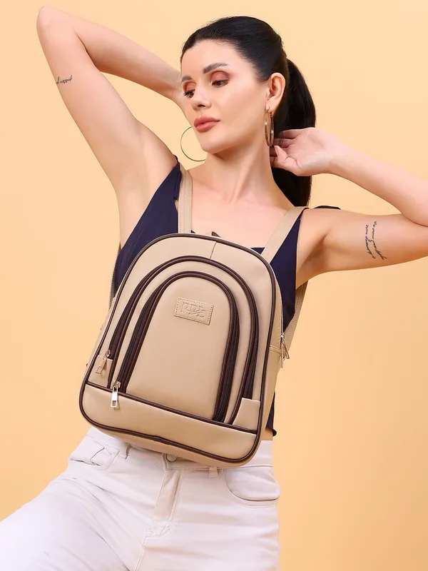 Compact_Women_Backpack_For_Travel_&_Daily_Use