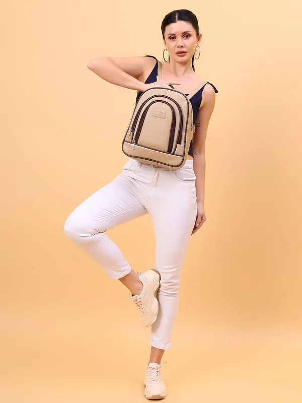 Compact_Women_Backpack_For_Travel_&_Daily_Use