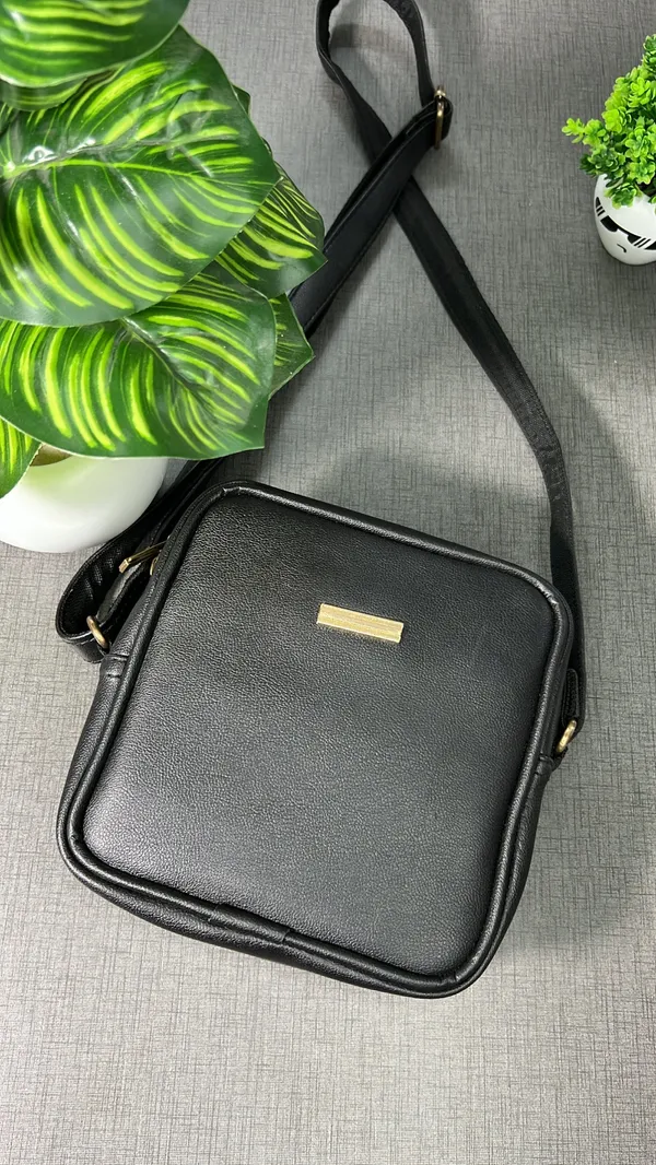 Square_Sling_Bag_For_Men_And_Women