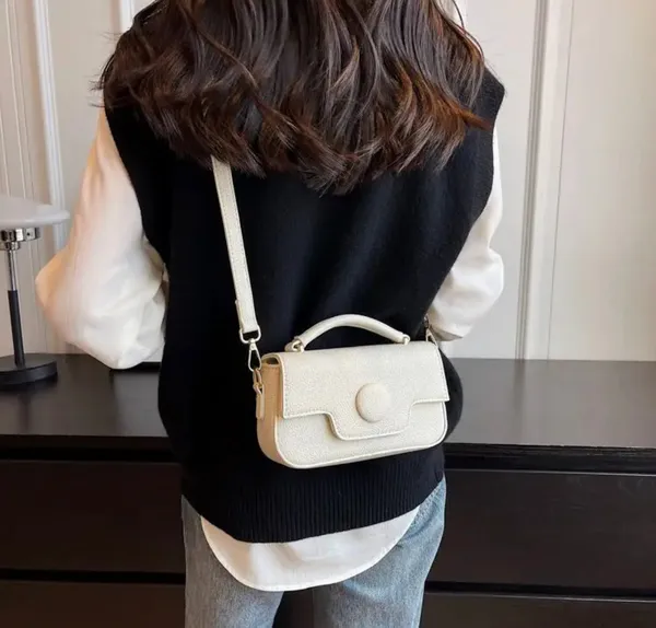 White_Elegant_Scottie_Sling_Crossbody_Bag
