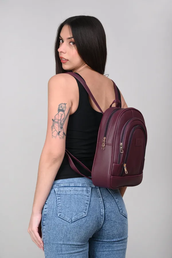 Compact_Women_Backpack_For_Travel_&_Daily_Use