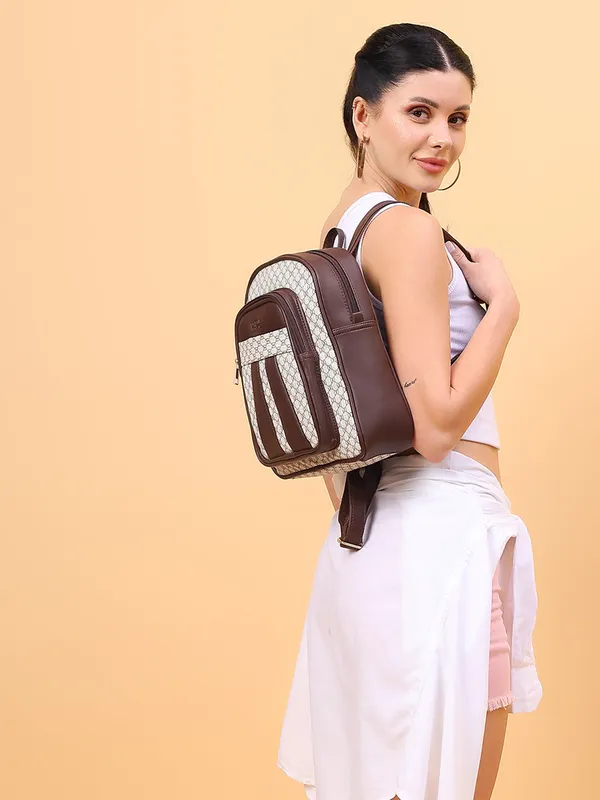 Compact_Women_Backpack_For_Travel_&_Daily_Use