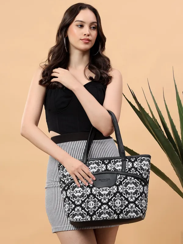 Kamaya_Black_Foral_Print_Canvas_Tote_Bag_for_Women_(Size_16")