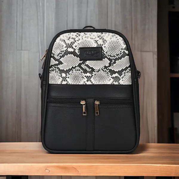 Compact_Women_Backpack_For_Travel_&_Daily_Use