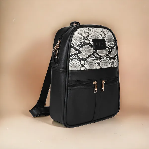 Compact_Women_Backpack_For_Travel_&_Daily_Use