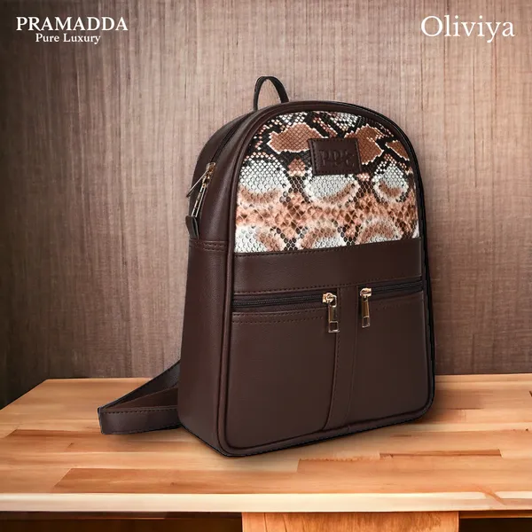 Compact_Women_Backpack_For_Travel_&_Daily_Use