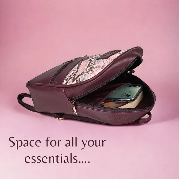Compact_Women_Backpack_For_Travel_&_Daily_Use