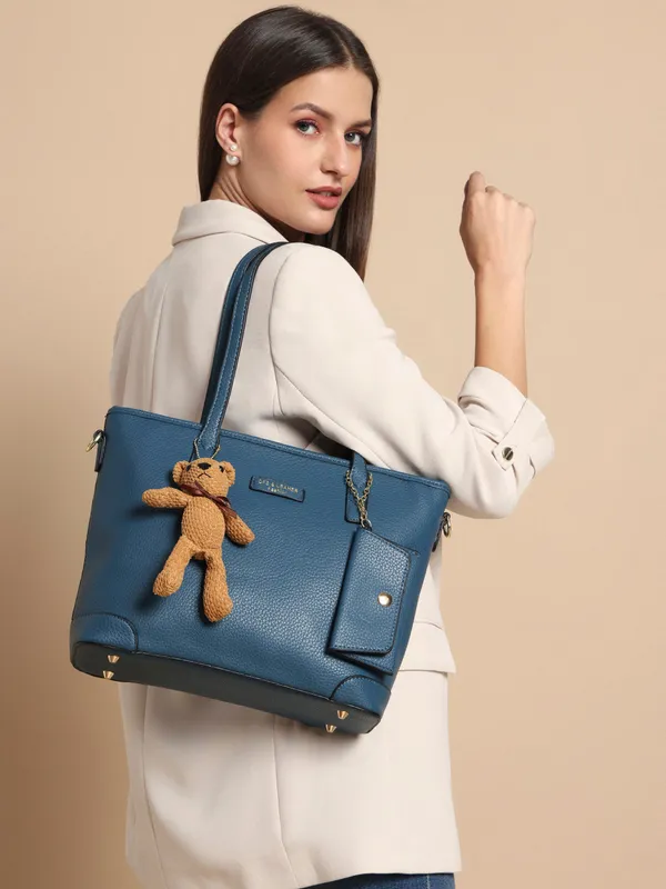 Ivory_Vegan_Leather_Tote_Bag_For_Women