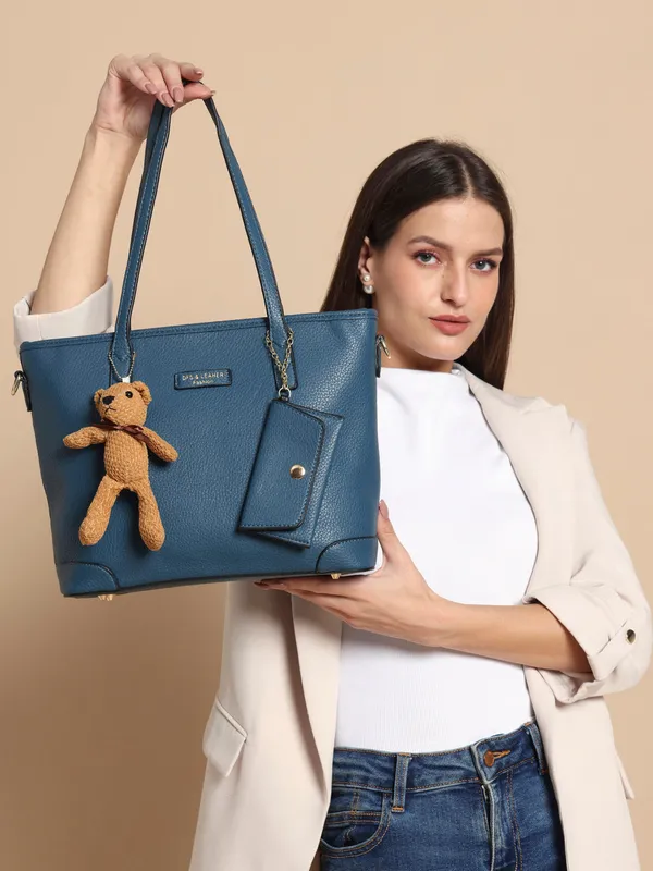 Ivory_Vegan_Leather_Tote_Bag_For_Women