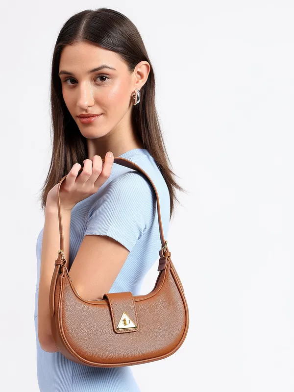 Ela_Shoulder_Cum_Crossbody_Sling_Bag
