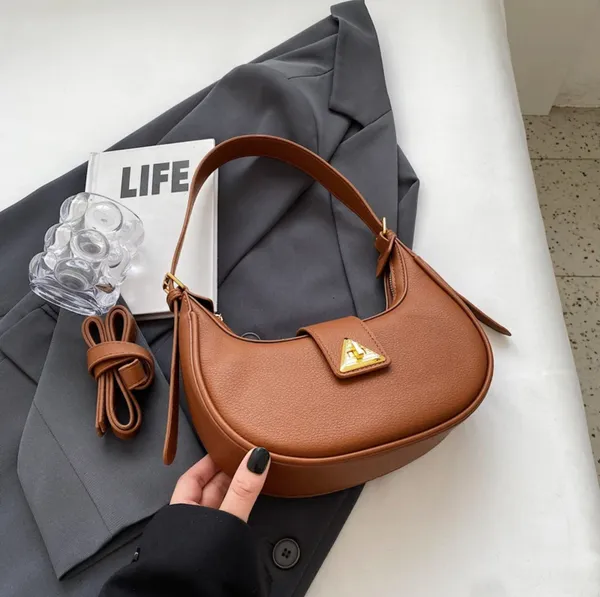 Ela_Shoulder_Cum_Crossbody_Sling_Bag