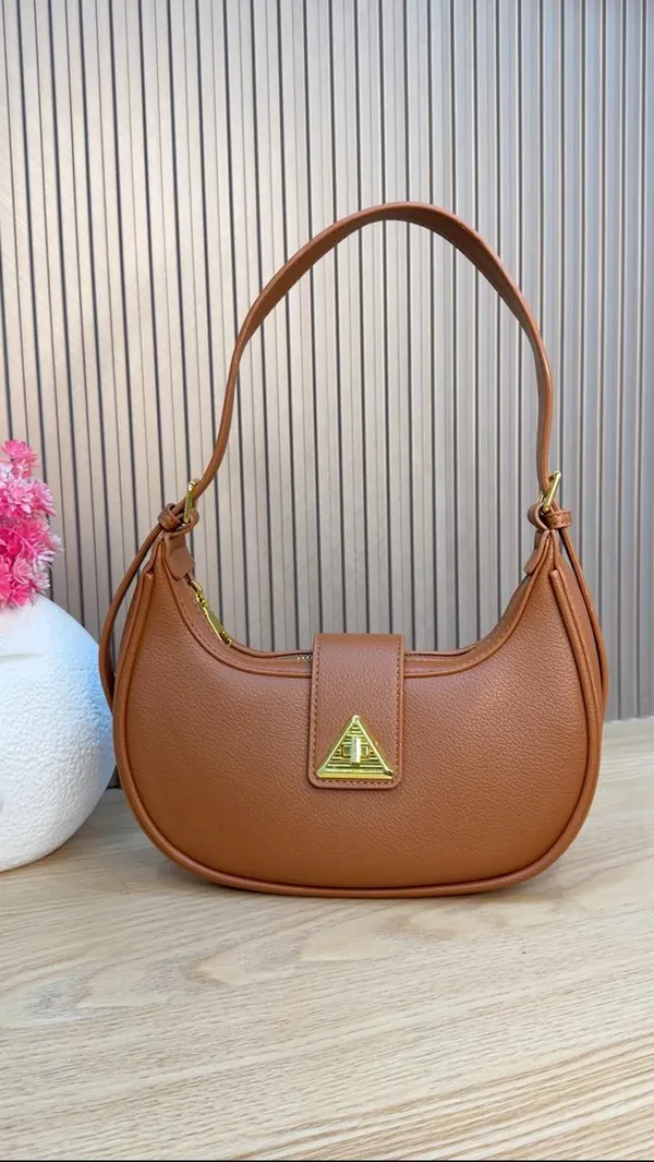 Ela_Shoulder_Cum_Crossbody_Sling_Bag