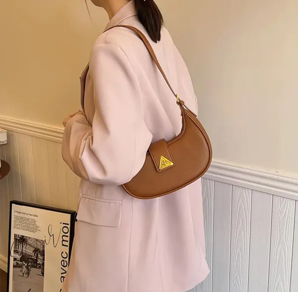 Ela_Shoulder_Cum_Crossbody_Sling_Bag
