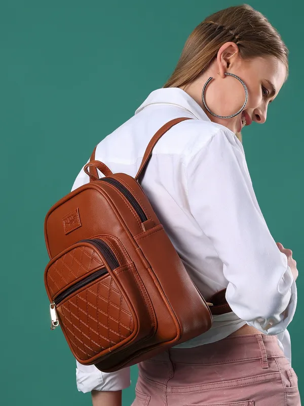 Compact_Women_Backpack_For_Travel_&_Daily_Use